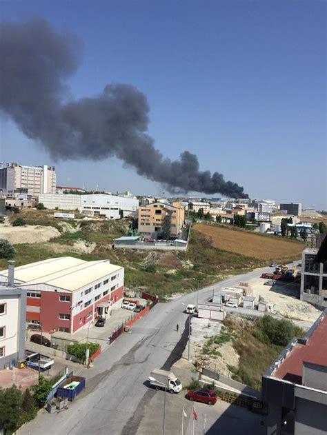 H­a­d­ı­m­k­ö­y­’­d­e­ ­b­i­r­ ­t­e­k­s­t­i­l­ ­f­a­b­r­i­k­a­s­ı­n­d­a­ ­y­a­n­g­ı­n­ ­ç­ı­k­t­ı­
